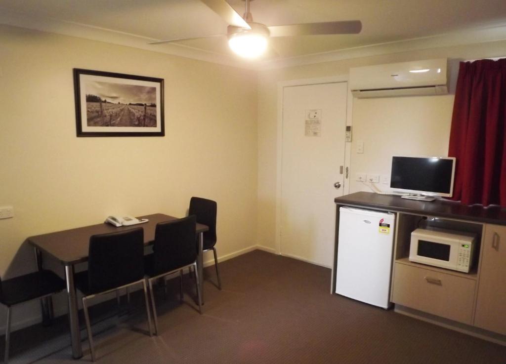 High Street Motor Inn Stanthorpe Phòng bức ảnh