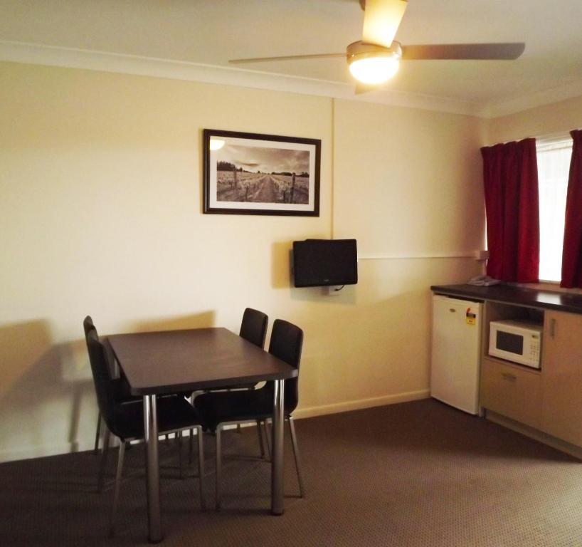 High Street Motor Inn Stanthorpe Phòng bức ảnh